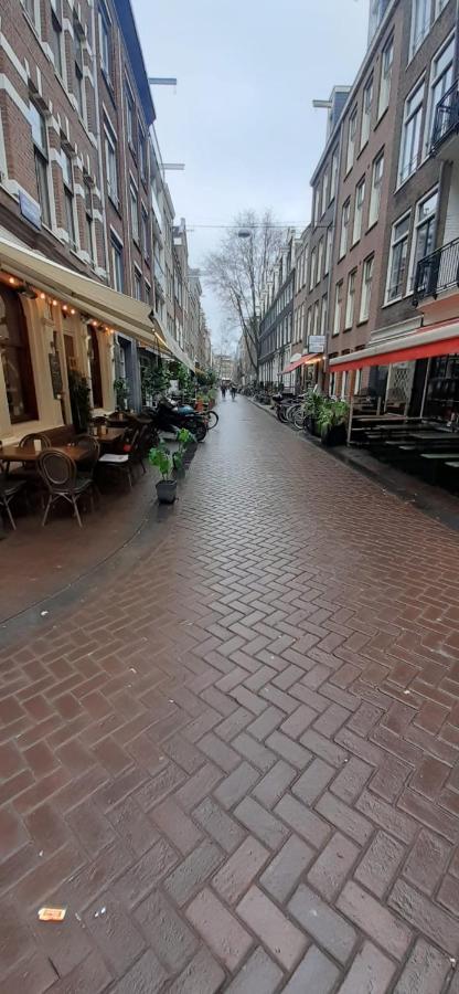 Charlotte, Not For Parties, Not A Hotel, Room With Shared Bathroom, No Kitchen Amsterdam Dış mekan fotoğraf