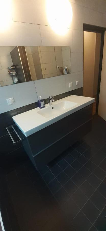 Charlotte, Not For Parties, Not A Hotel, Room With Shared Bathroom, No Kitchen Amsterdam Dış mekan fotoğraf